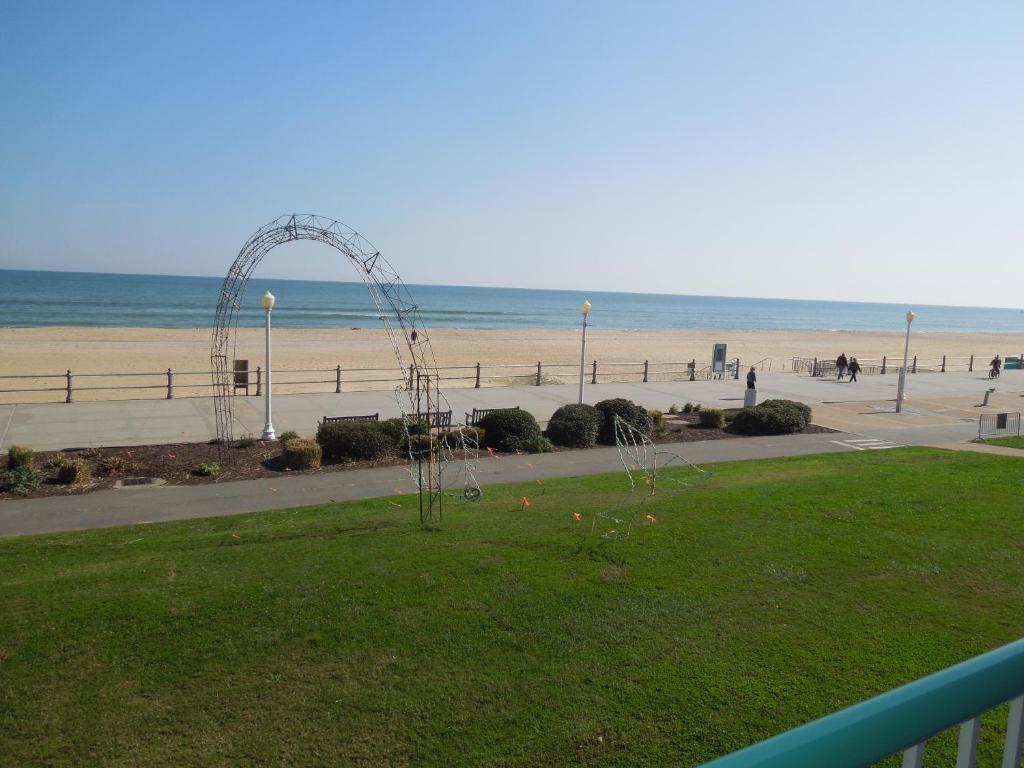 Baymont By Wyndham Virginia Beach Oceanfront Buitenkant foto