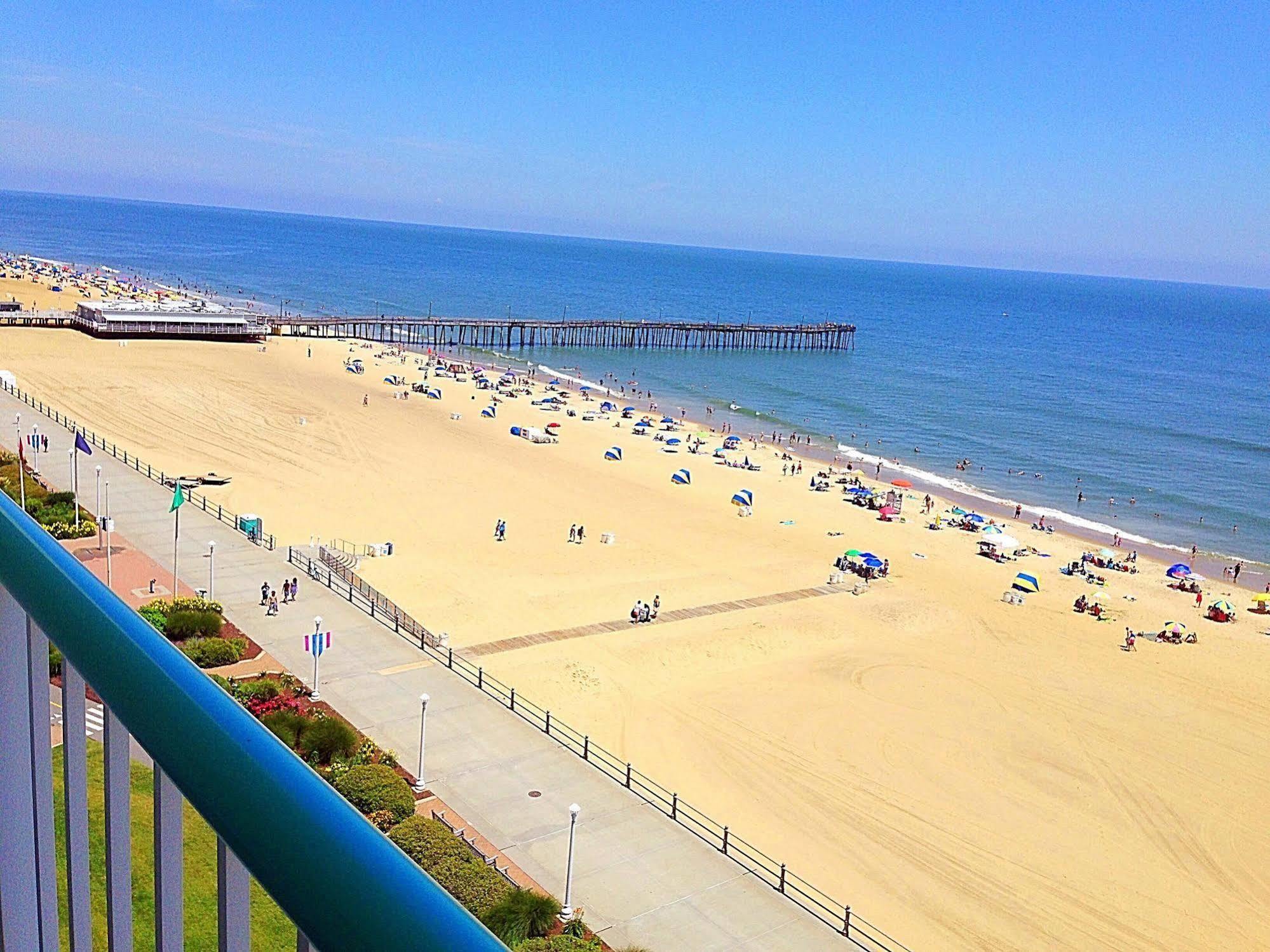 Baymont By Wyndham Virginia Beach Oceanfront Buitenkant foto